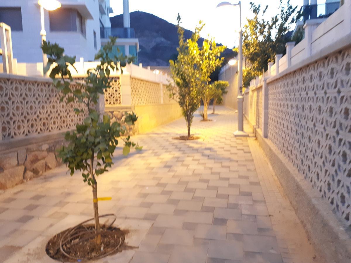 Appartement Stunning Penthouse With Sea Views And Private Heated Pool à Eilat Extérieur photo