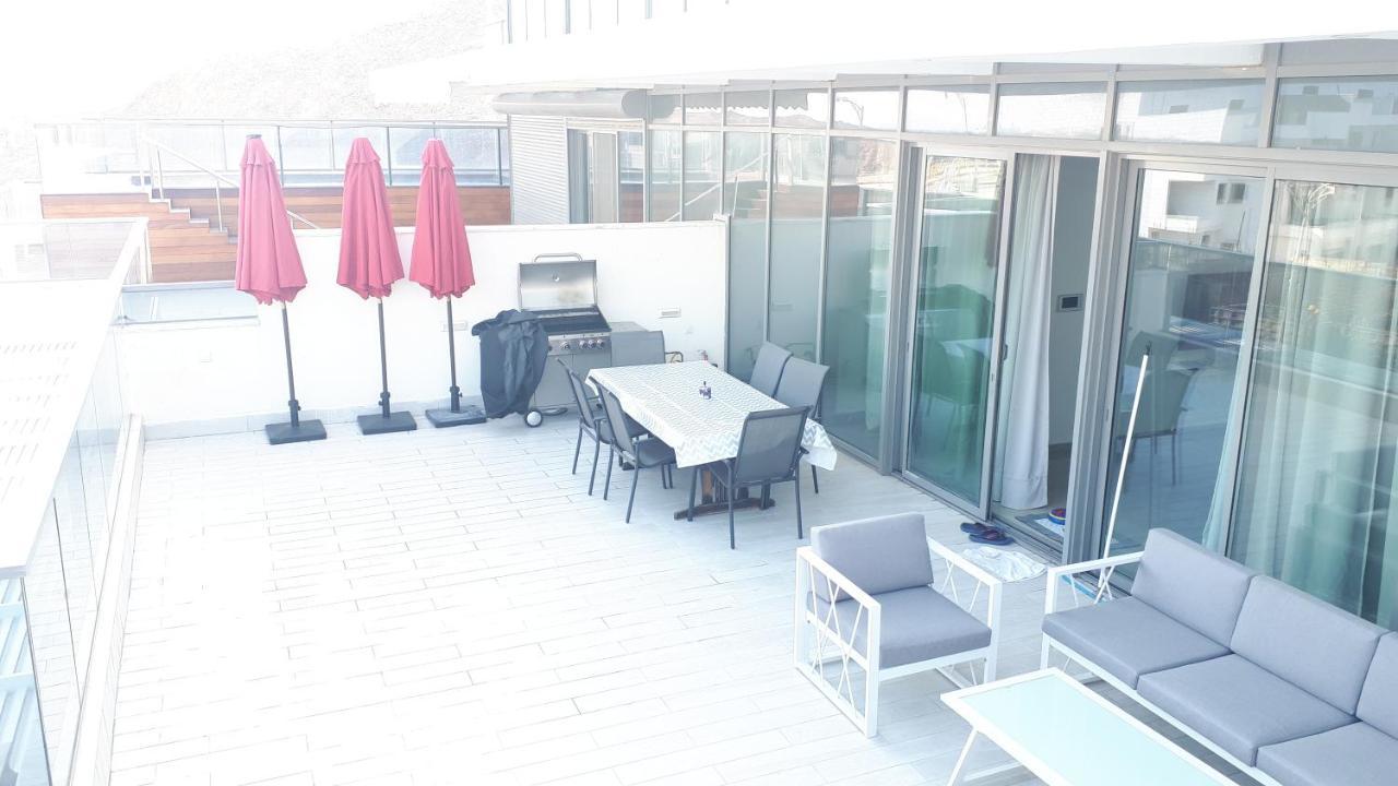 Appartement Stunning Penthouse With Sea Views And Private Heated Pool à Eilat Extérieur photo